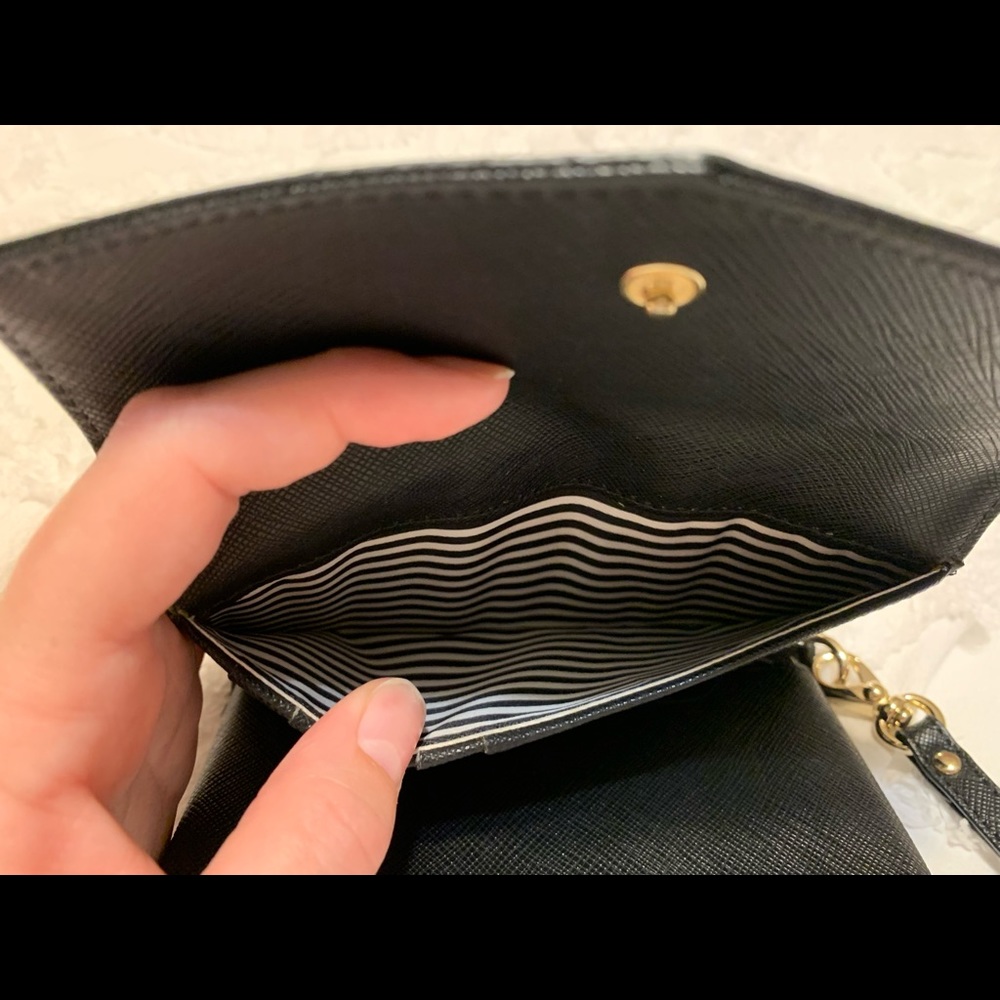 Kate Spade Wristlet - Picture 4 of 7